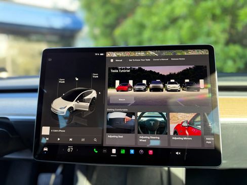 Used 2022 Tesla Model 3 Standard Range RWD image 4