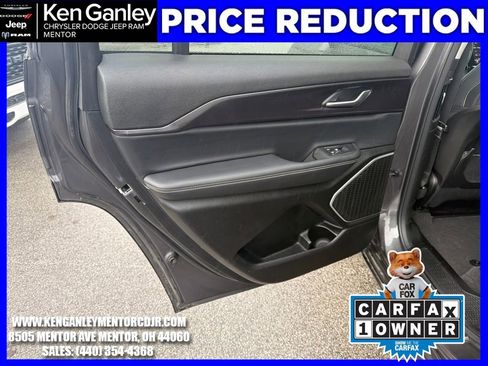 Used 2022 Jeep Grand Cherokee L Laredo w/ Luxury Tech Group I image 17