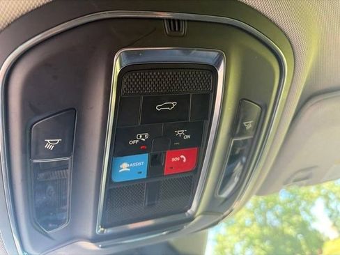 Used 2023 Jeep Grand Cherokee L Limited w/ Trailer Tow Group (B) AWD/4WD image 28