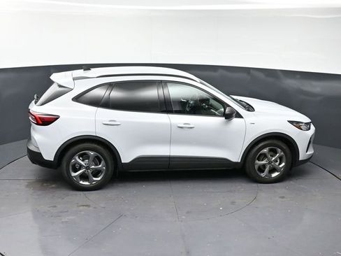 Used 2025 Ford Escape ST-Line FWD image 25