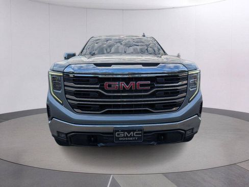 Used 2023 GMC Sierra 1500 SLT w/ SLT Premium Package AWD/4WD image 10