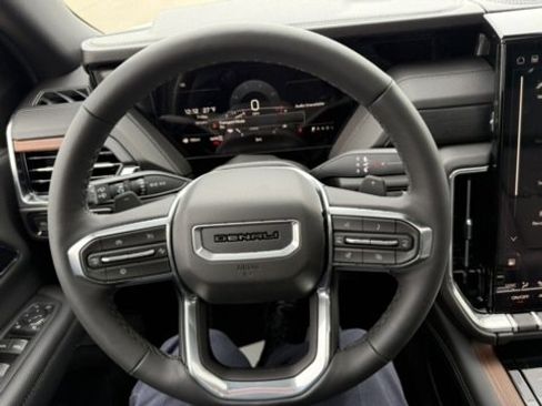 New 2026 GMC Yukon Denali w/ Sun & Power Step Package image 19