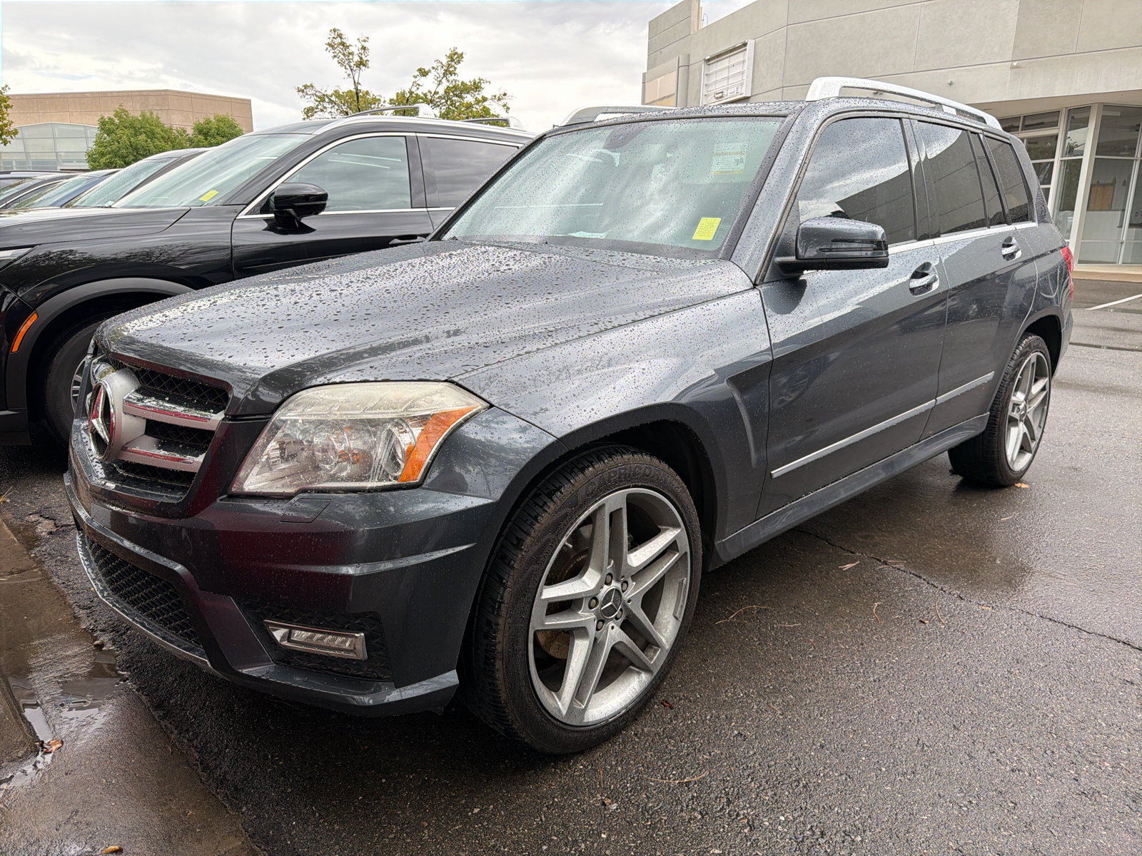Used 2011 Mercedes-Benz GLK 350 4MATIC image 1