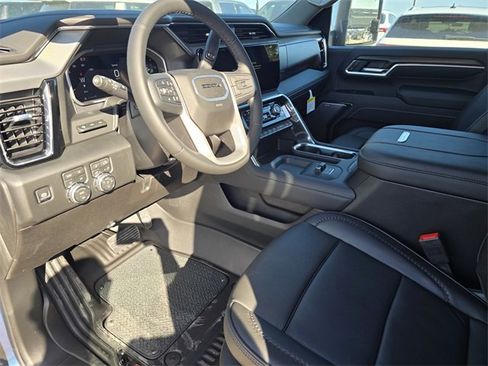 New 2026 GMC Sierra 2500 Denali w/ Denali Reserve Package image 18