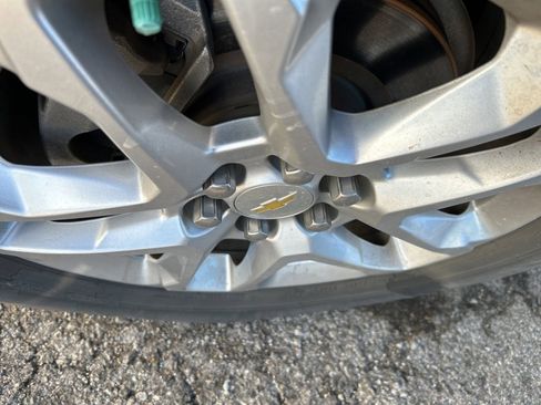 Used 2020 Chevrolet Traverse LS image 11