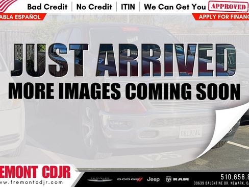 Used 2019 RAM 1500 Laramie AWD/4WD image 1