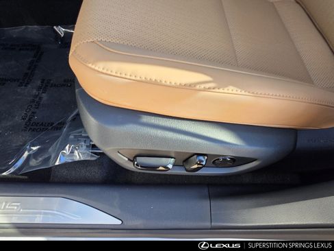 New 2026 Lexus RX 450h AWD image 15