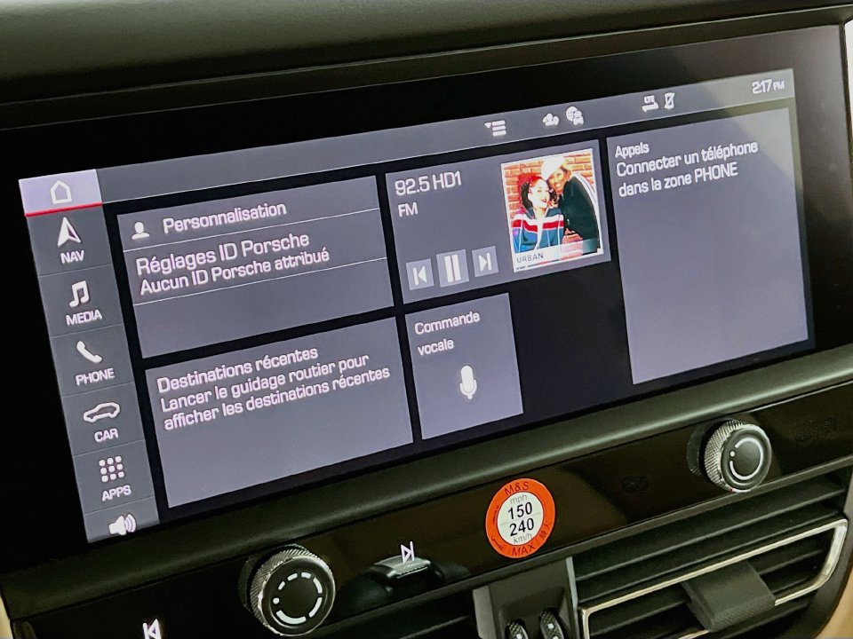 Certified 2026 Porsche Macan AWD/4WD image 15
