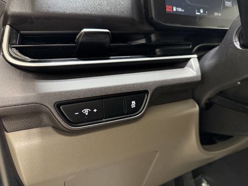 Used 2025 Kia Carnival SX image 23