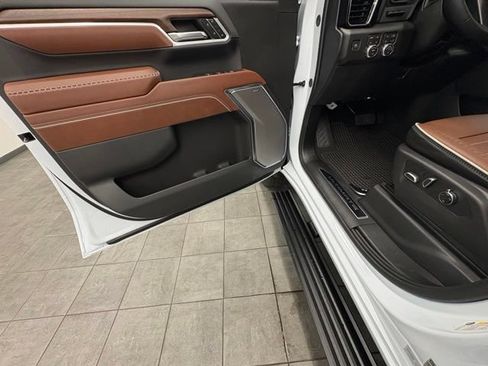 New 2026 GMC Sierra 2500 Denali Ultimate AWD/4WD image 12