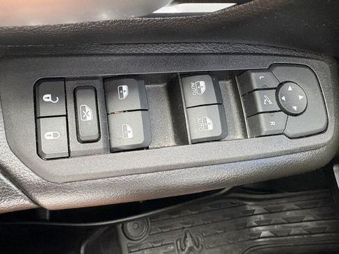 Used 2025 RAM 1500 Big Horn AWD/4WD image 24