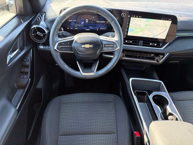 Used 2025 Chevrolet Equinox LT w/ Safety and Technology Package AWD/4WD image 18