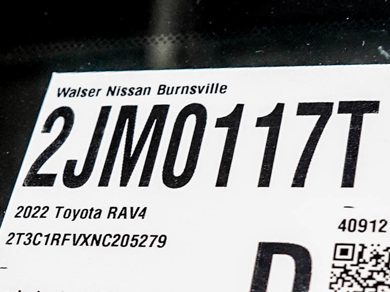 Used 2022 Toyota RAV4 XLE Premium FWD image 31