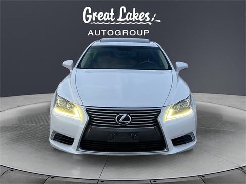 Used 2017 Lexus LS 460 AWD w/ Comfort Package image 8