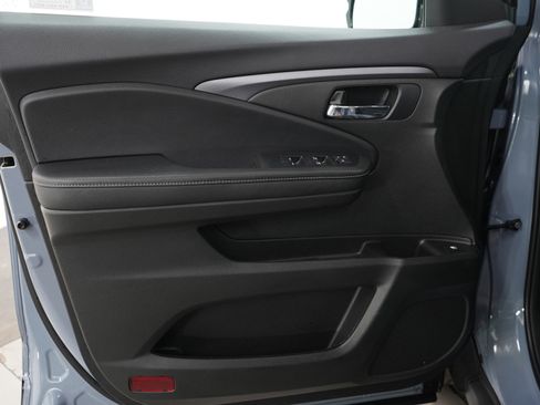 Used 2023 Honda Ridgeline Sport image 21