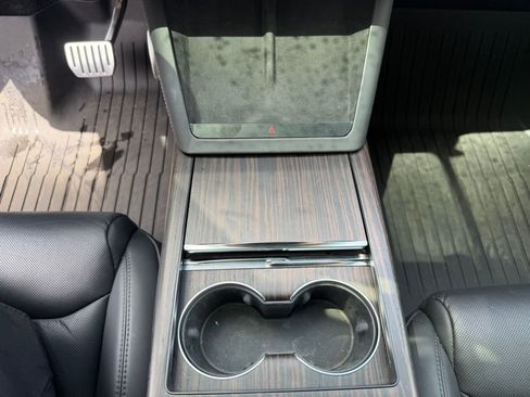 Used 2023 Tesla Model X AWD/4WD image 20