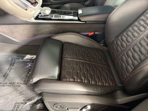 Used 2021 Audi RS 6 AWD/4WD image 41