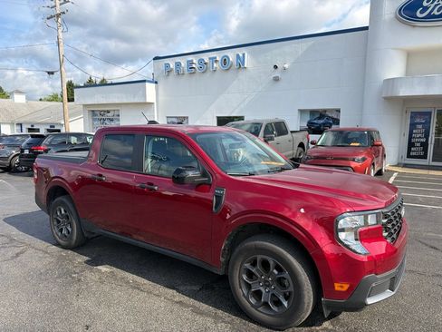 Used 2025 Ford Maverick XLT w/ XLT Luxury Package AWD/4WD image 2