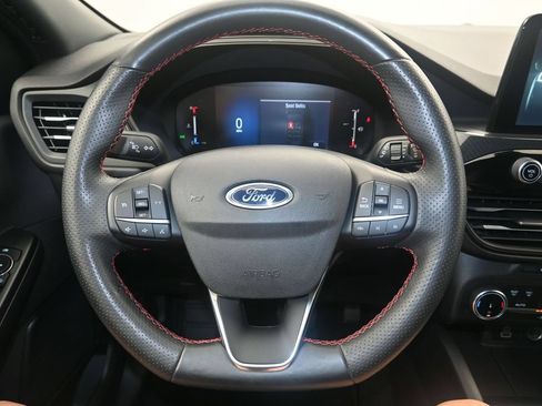 Certified 2025 Ford Escape ST-Line AWD/4WD image 13