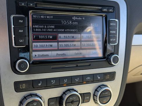 Used 2013 Volkswagen Eos Komfort image 19