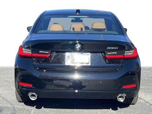 New 2026 BMW 330i Sedan w/ Convenience Package image 26