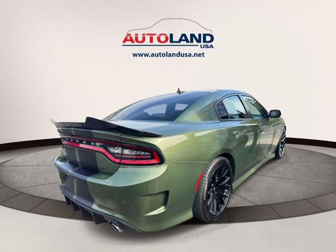 Used 2019 Dodge Charger Scat Pack w/ Dynamics Package RWD image 3