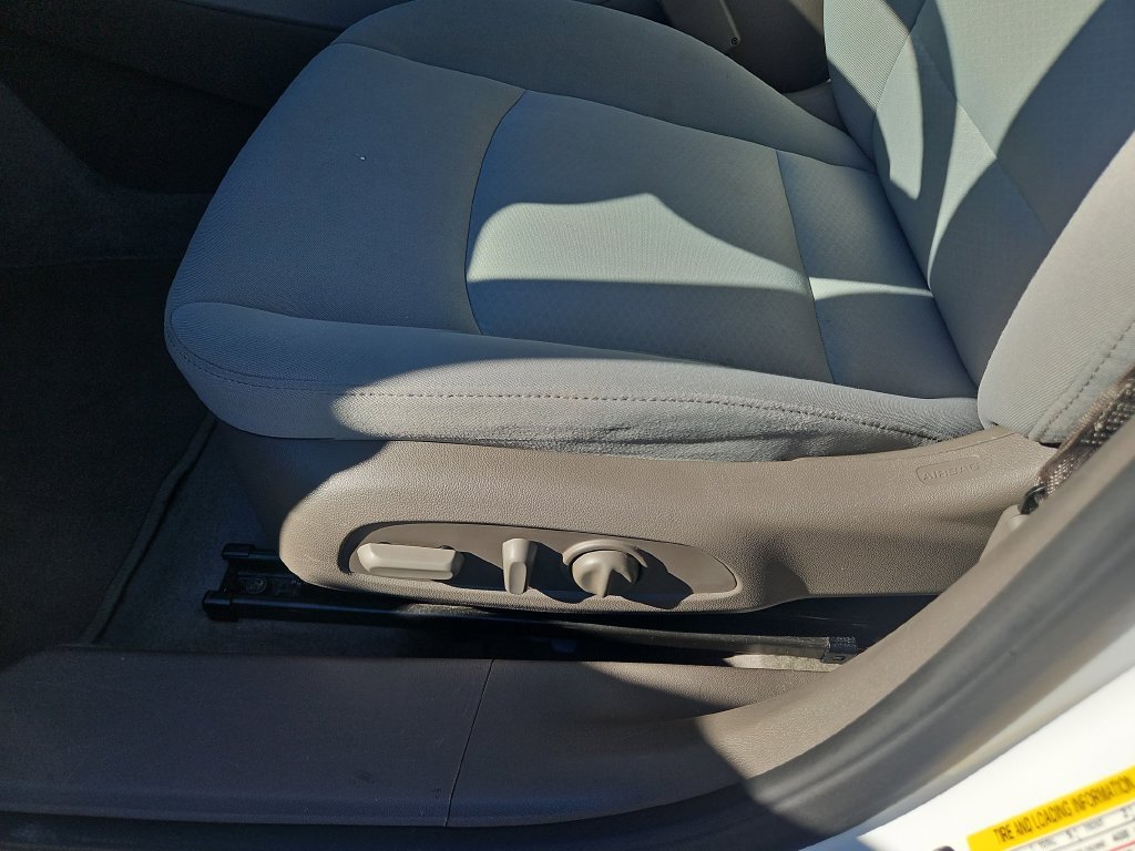 Used 2025 Chevrolet Malibu LT FWD image 19