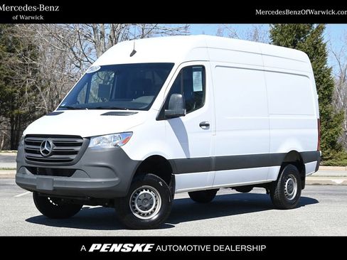 Used 2023 Mercedes-Benz Sprinter 2500 image 1