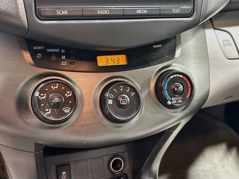 Used 2012 Toyota RAV4 4WD w/ Value Pkg image 12