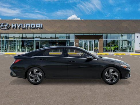 New 2026 Hyundai Elantra Limited w/ Cargo Package FWD image 7