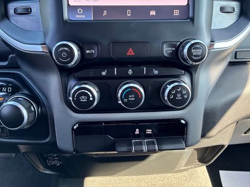 Used 2024 RAM 1500 Big Horn AWD/4WD image 26