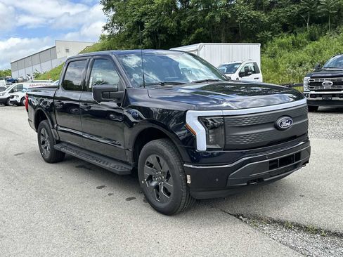 New 2025 Ford F150 Lightning Flash image 30