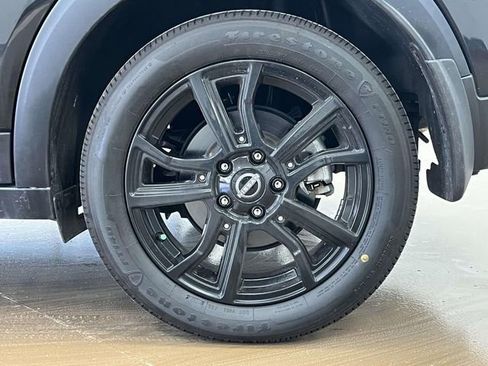 Used 2024 Nissan Kicks SR image 11