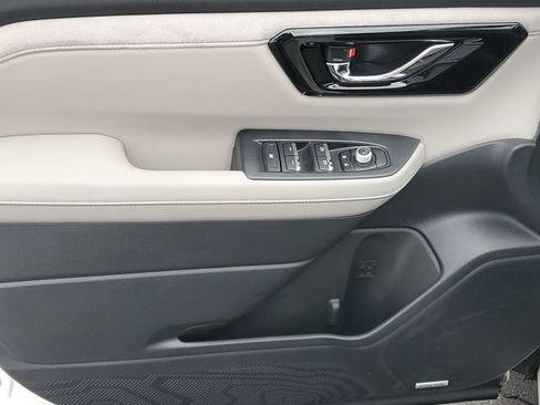 Certified 2025 Subaru Forester Limited w/ Popular Package #1 image 16