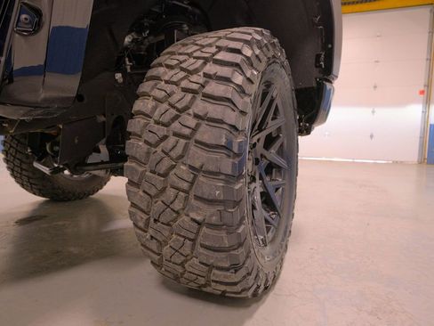 Used 2025 Chevrolet Silverado 1500 RST w/ Convenience Package II image 44