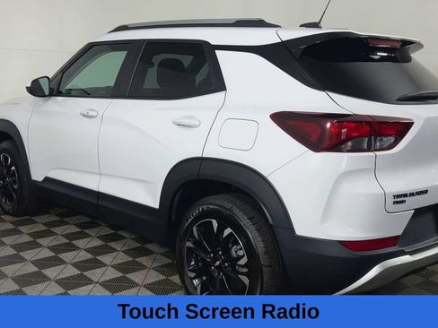 Used 2022 Chevrolet TrailBlazer LT w/ LPO, Blackout Package AWD/4WD image 9