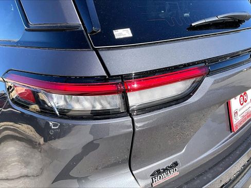 New 2025 Jeep Grand Cherokee Limited image 15