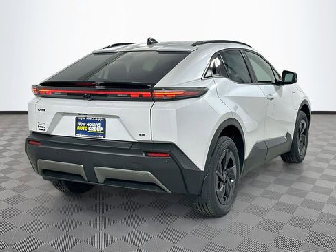 New 2026 Toyota C-HR AWD/4WD image 4