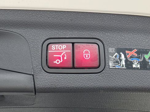 Used 2026 Mercedes-Benz GLE 350 4MATIC image 10