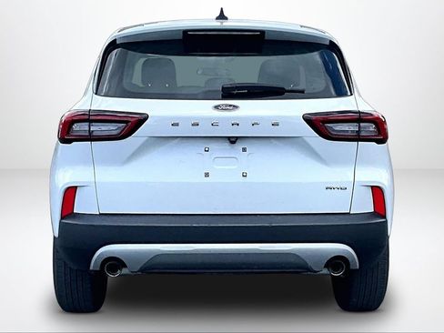 Used 2023 Ford Escape AWD image 4