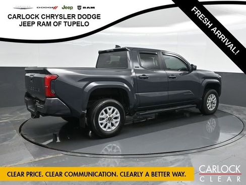 Used 2024 Toyota Tacoma 4x4 Double Cab image 3