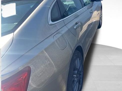 Used 2016 Chevrolet Malibu LT FWD image 14