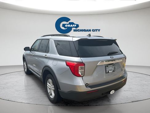 Used 2024 Ford Explorer XLT w/ Class IV Trailer Tow Package AWD/4WD image 3