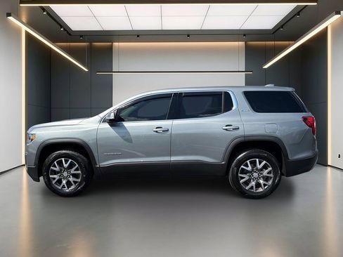 Certified 2023 GMC Acadia SLE FWD image 2