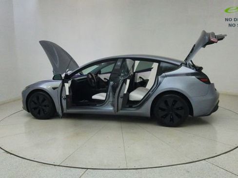 Used 2025 Tesla Model 3 RWD image 73
