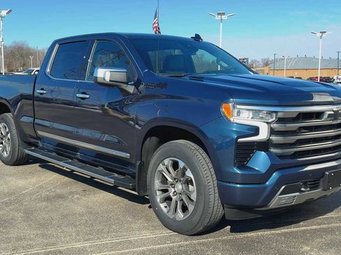 Used 2023 Chevrolet Silverado 1500 High Country w/ LPO, Dark Essentials Package image 8