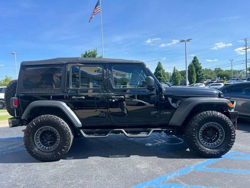 Used 2023 Jeep Wrangler Unlimited Sport AWD/4WD image 7
