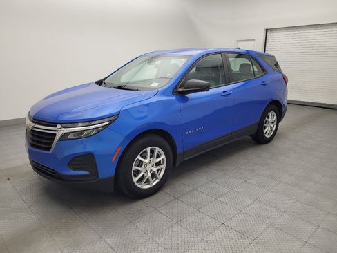 Used 2024 Chevrolet Equinox LS w/ Driver Confidence II Package FWD image 2