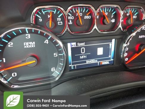 Used 2019 Chevrolet Suburban LT w/ LT Signature Package AWD/4WD image 13
