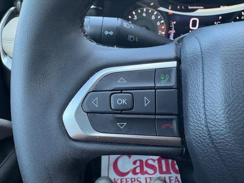 Certified 2025 Jeep Compass Limited AWD/4WD image 16
